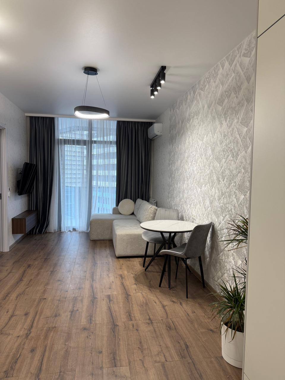 1+1 Apartment at Bagrationi Residence in Batumi — Photo 6