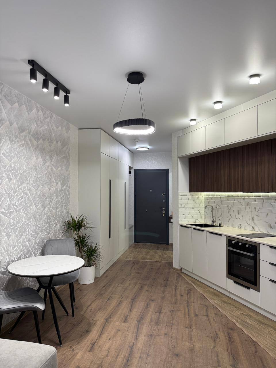 1+1 Apartment at Bagrationi Residence in Batumi — Photo 10