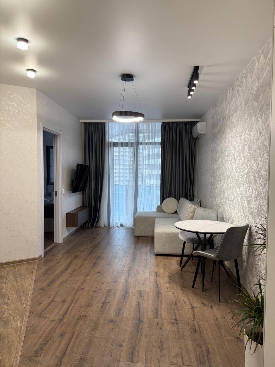 1+1 Apartment at Bagrationi Residence in Batumi — Photo 7