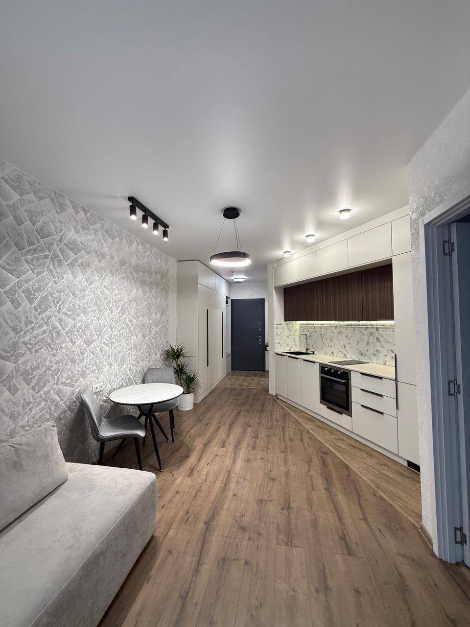1+1 Apartment at Bagrationi Residence in Batumi — Photo 3