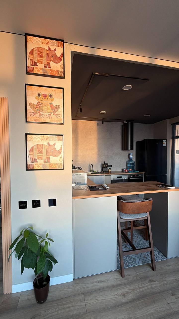 An 81.2 m² apartment with a direct view of the sea at 17 Pirosmani Street — Photo 5